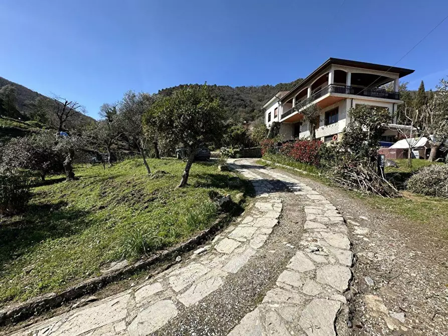 Immagine 8 di Casa semindipendente in vendita  a Ameglia