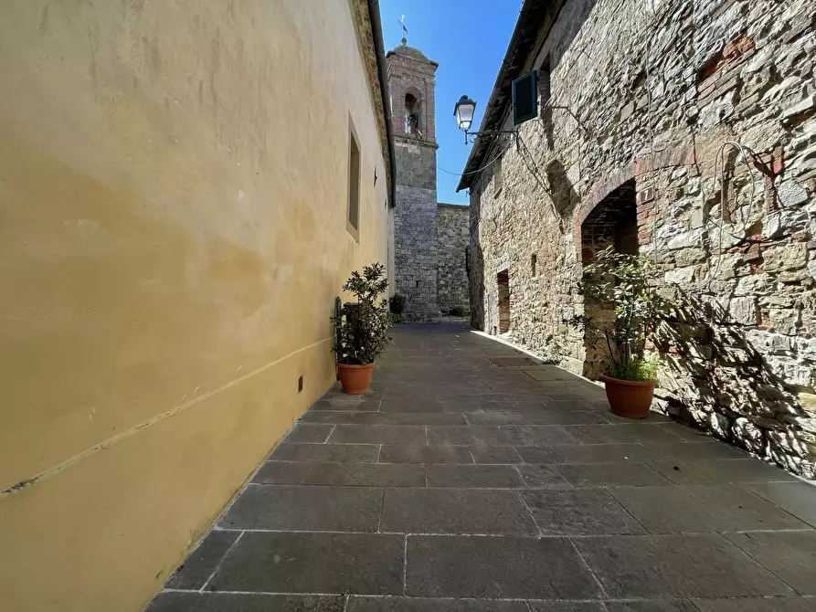 Immagine 22 di Appartamento in vendita  a Castelnuovo Berardenga