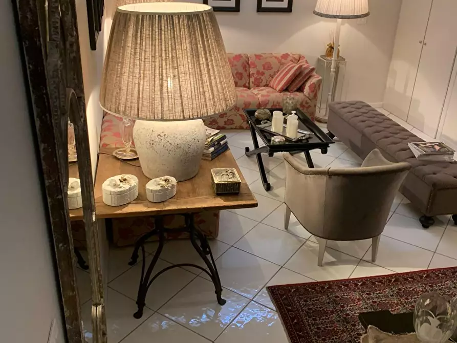 Immagine 14 di Casa trifamiliare in vendita  a Pietrasanta