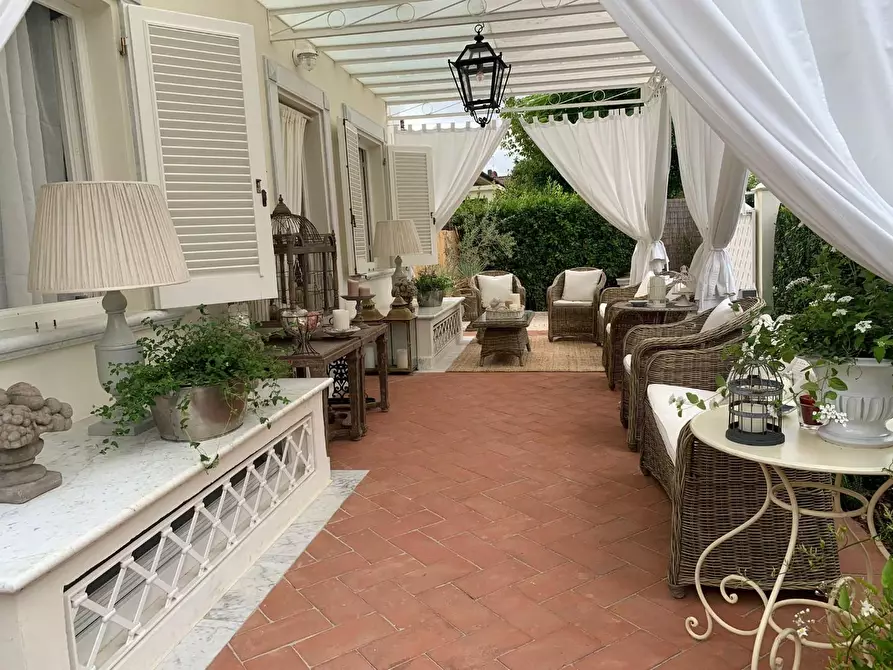 Immagine 33 di Casa trifamiliare in vendita  a Pietrasanta