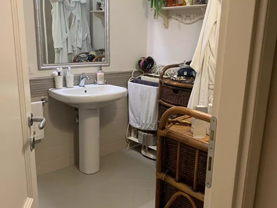 Immagine 4 di Casa trifamiliare in vendita  a Pietrasanta