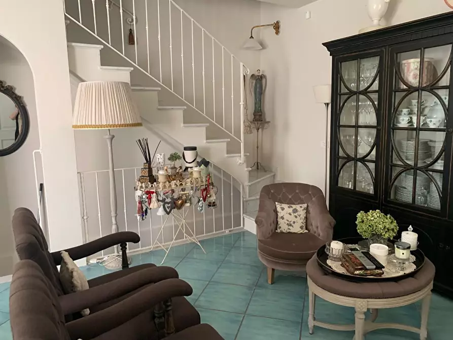 Immagine 29 di Casa trifamiliare in vendita  a Pietrasanta