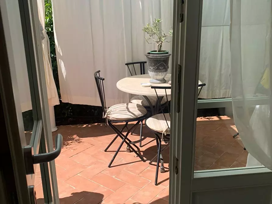 Immagine 28 di Casa trifamiliare in vendita  a Pietrasanta