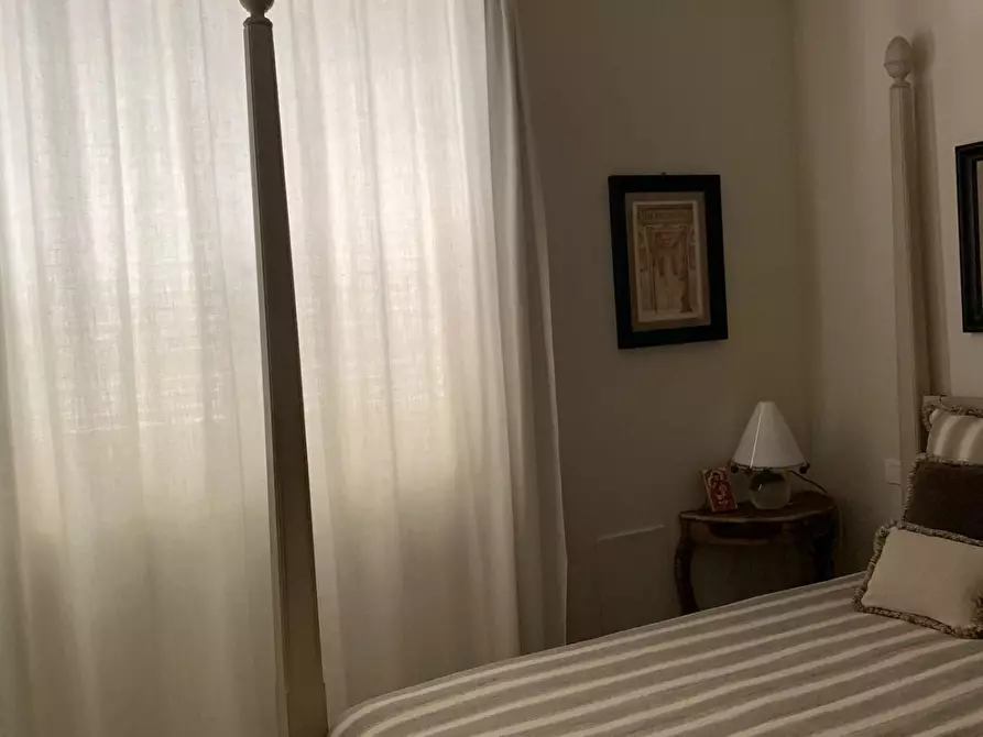 Immagine 16 di Casa trifamiliare in vendita  a Pietrasanta