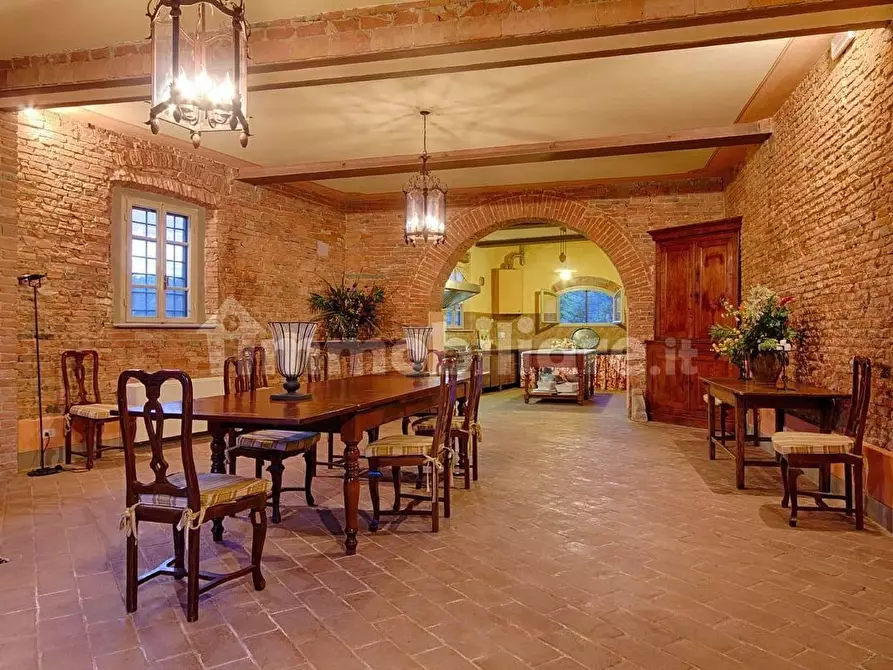 Immagine 5 di Villa in vendita  a Casciana Terme Lari