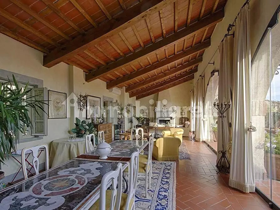 Immagine 3 di Villa in vendita  a Casciana Terme Lari