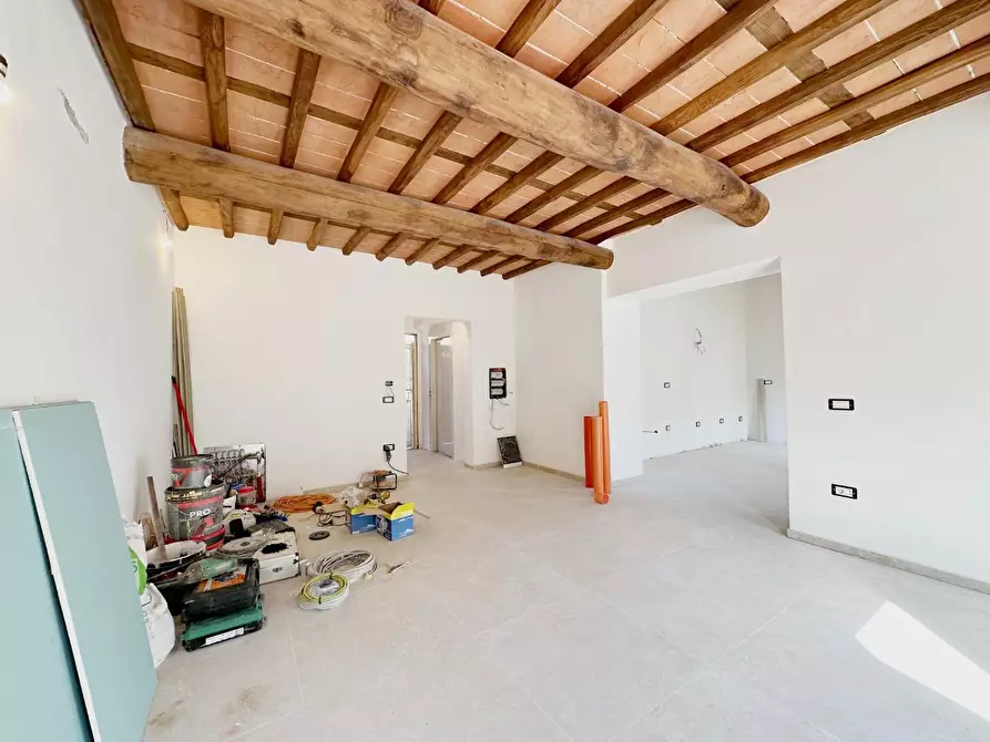 Immagine 6 di Rustico / casale in vendita  a Capannori