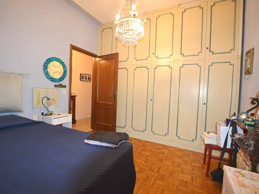 Immagine 12 di Appartamento in vendita  a Lucca