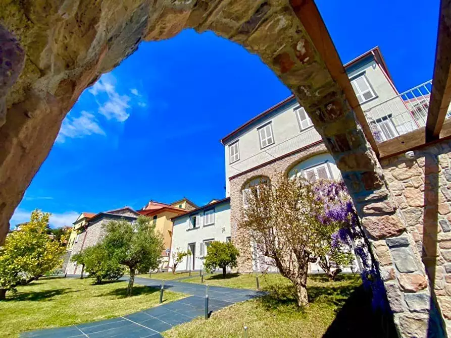 Immagine 4 di Appartamento in vendita  a La Spezia