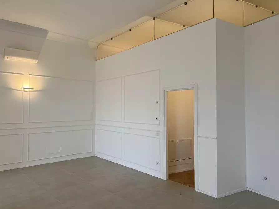 Immagine 25 di Appartamento in vendita  a La Spezia