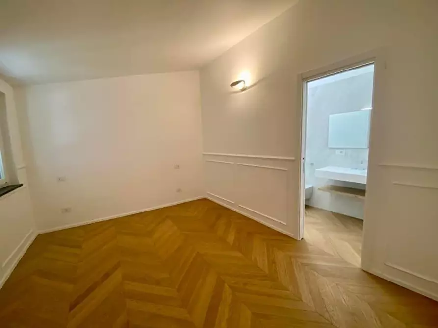 Immagine 26 di Appartamento in vendita  a La Spezia