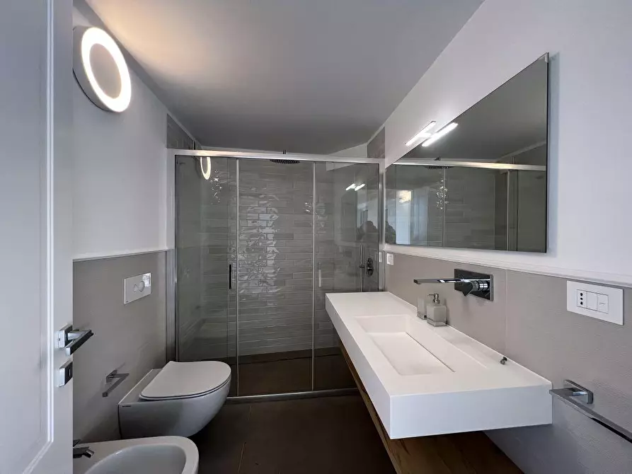 Immagine 29 di Appartamento in vendita  a La Spezia