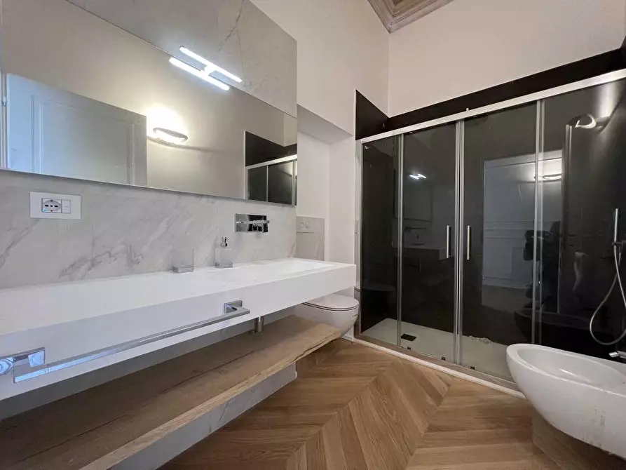 Immagine 31 di Appartamento in vendita  a La Spezia