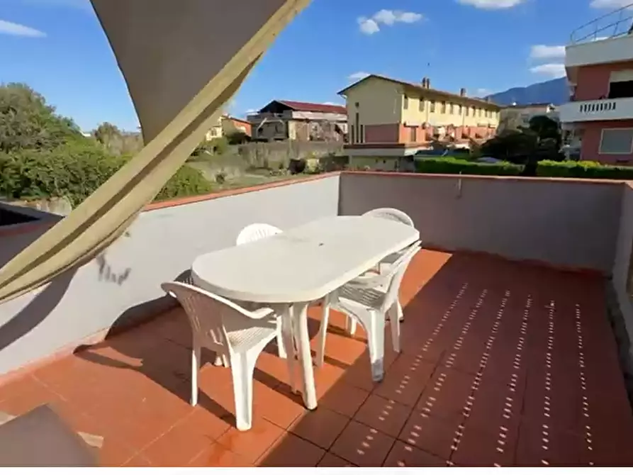 Immagine 12 di Appartamento in vendita  a Carrara