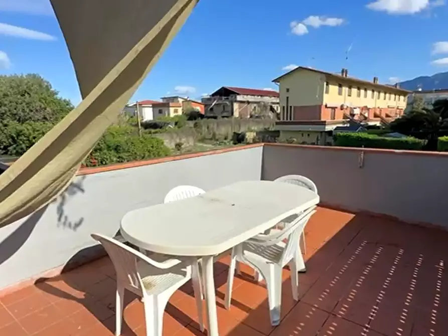 Immagine 18 di Appartamento in vendita  a Carrara