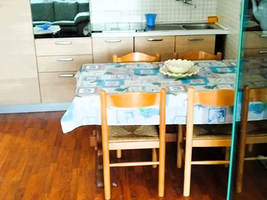 Immagine 25 di Appartamento in vendita  a Carrara