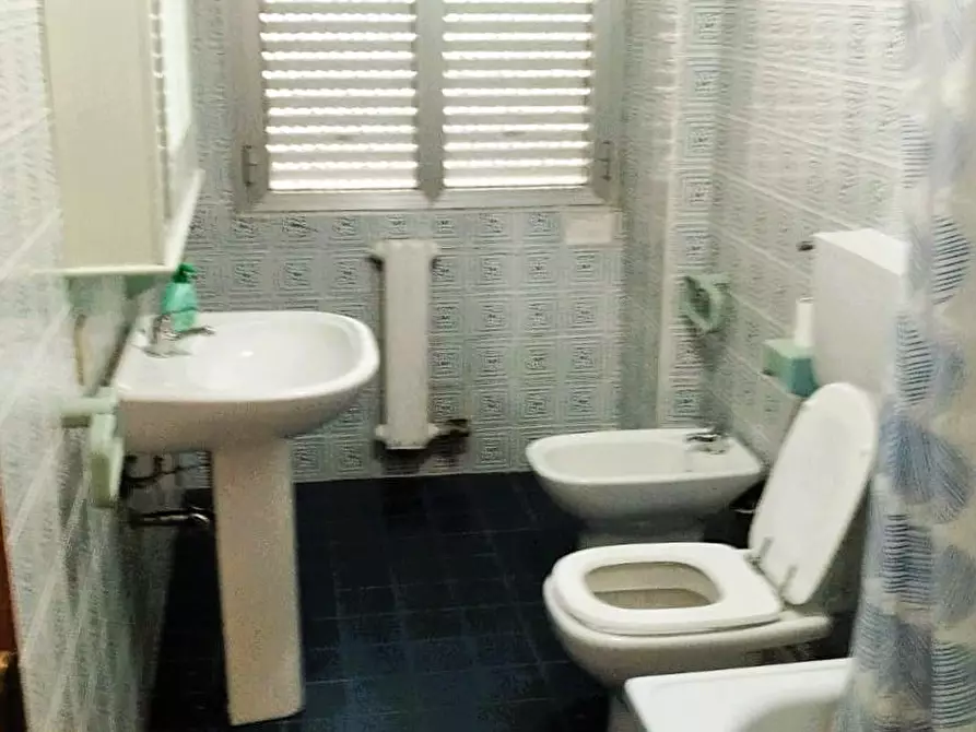 Immagine 15 di Appartamento in vendita  a Carrara