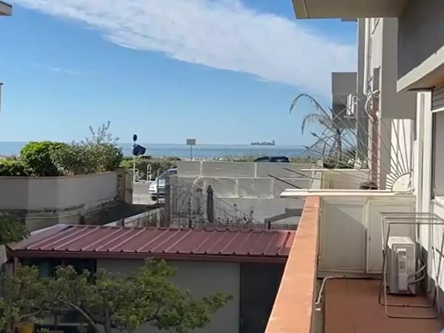 Immagine 19 di Appartamento in vendita  a Carrara