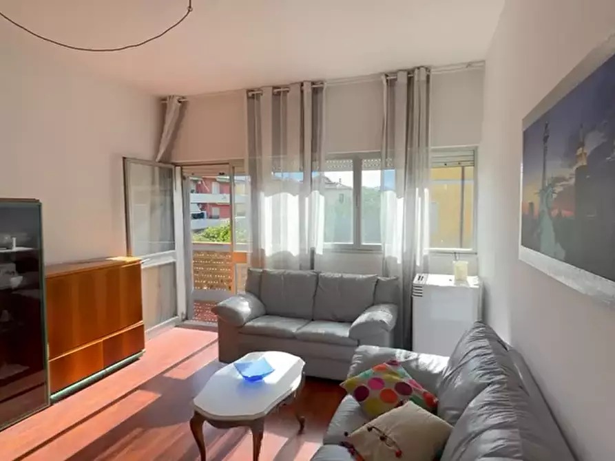 Immagine 4 di Appartamento in vendita  a Carrara