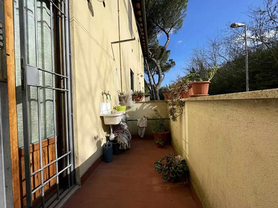 Immagine 12 di Appartamento in vendita  a Siena