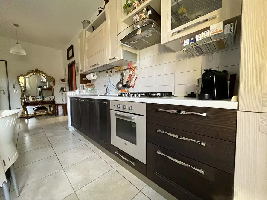 Immagine 4 di Appartamento in vendita  a Siena