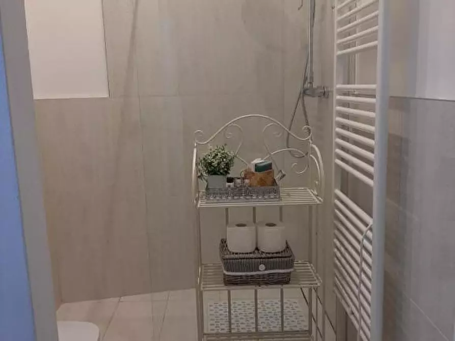 Immagine 15 di Appartamento in affitto  a Pietrasanta