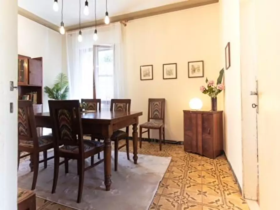 Immagine 4 di Appartamento in vendita  a Siena