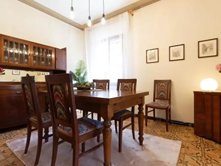 Immagine 5 di Appartamento in vendita  a Siena