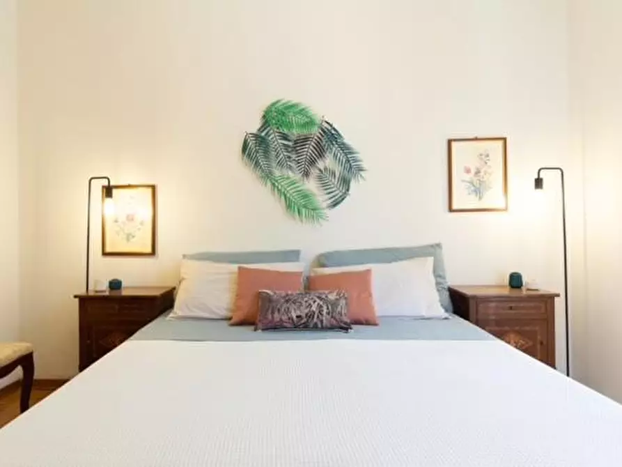 Immagine 19 di Appartamento in vendita  a Siena