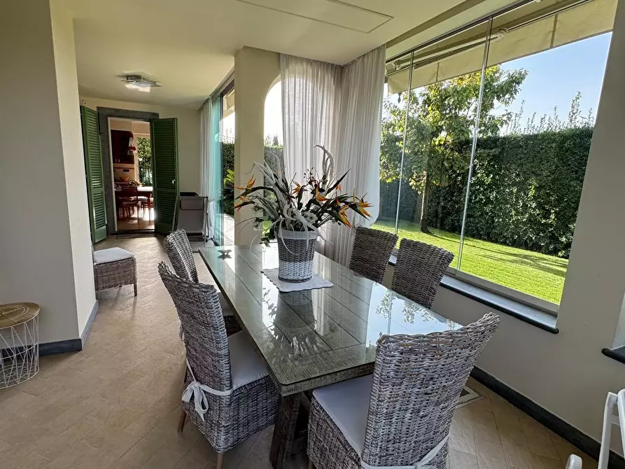 Immagine 8 di Villa in affitto  a Forte Dei Marmi