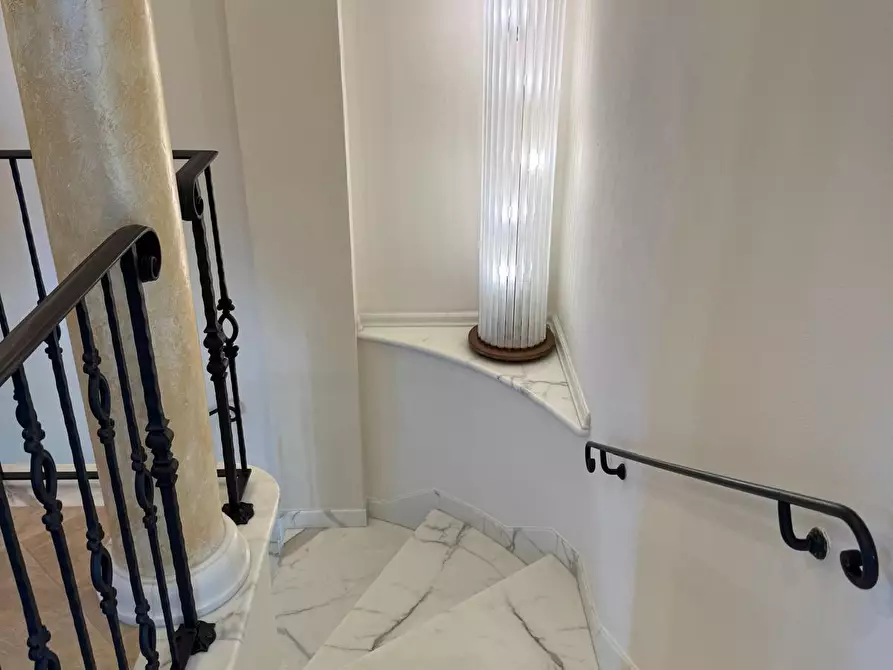 Immagine 36 di Villa in affitto  a Forte Dei Marmi