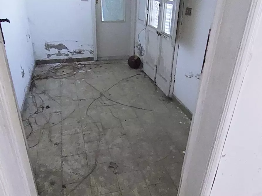 Immagine 76 di Villa in vendita  a Viareggio