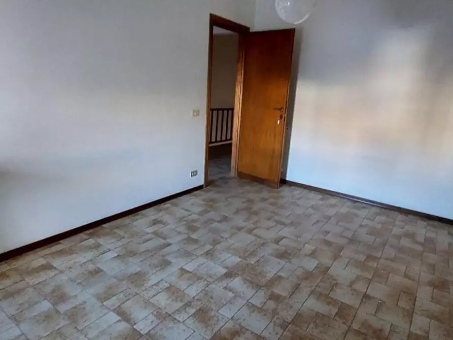 Immagine 57 di Villa in vendita  a Viareggio