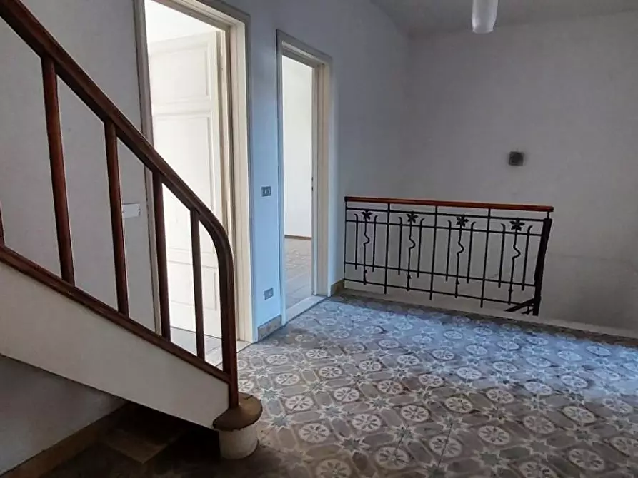 Immagine 48 di Villa in vendita  a Viareggio