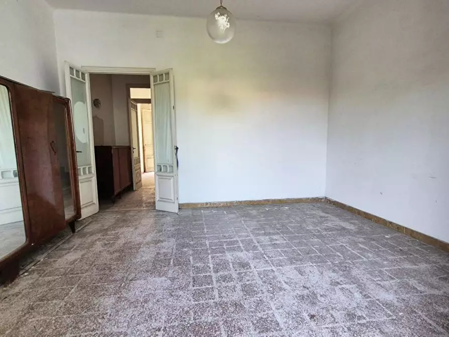 Immagine 21 di Villa in vendita  a Viareggio