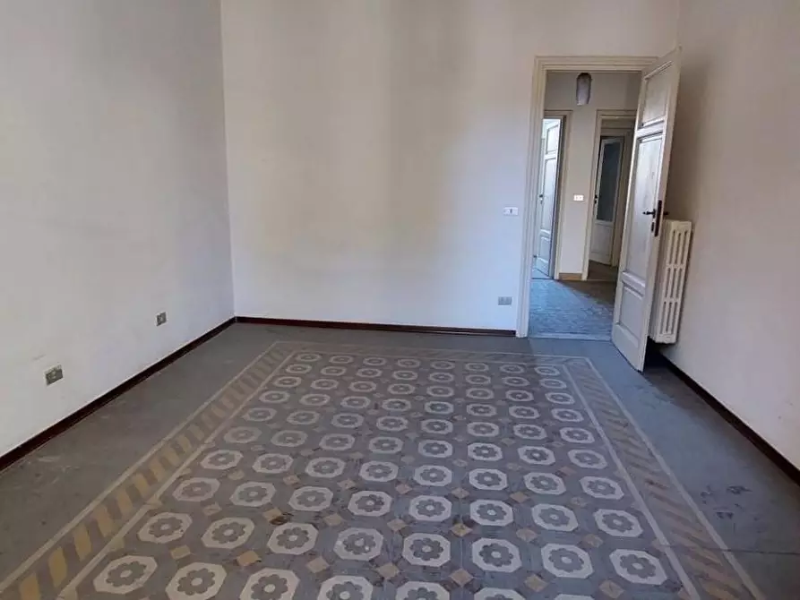 Immagine 35 di Villa in vendita  a Viareggio