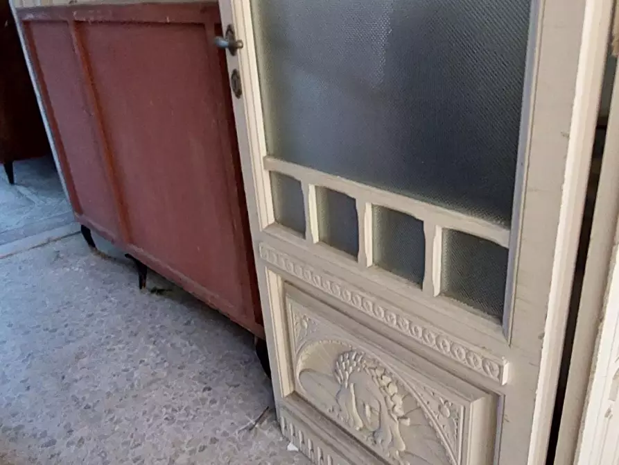 Immagine 11 di Villa in vendita  a Viareggio