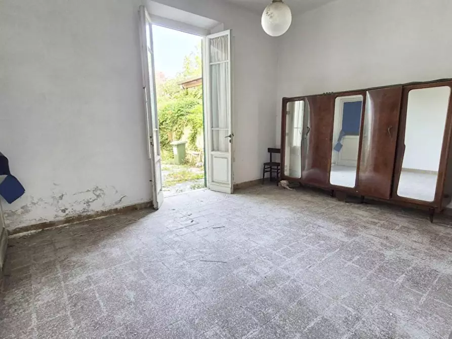 Immagine 18 di Villa in vendita  a Viareggio