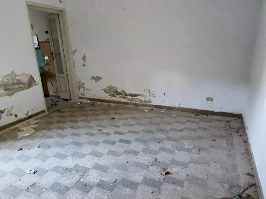 Immagine 82 di Villa in vendita  a Viareggio