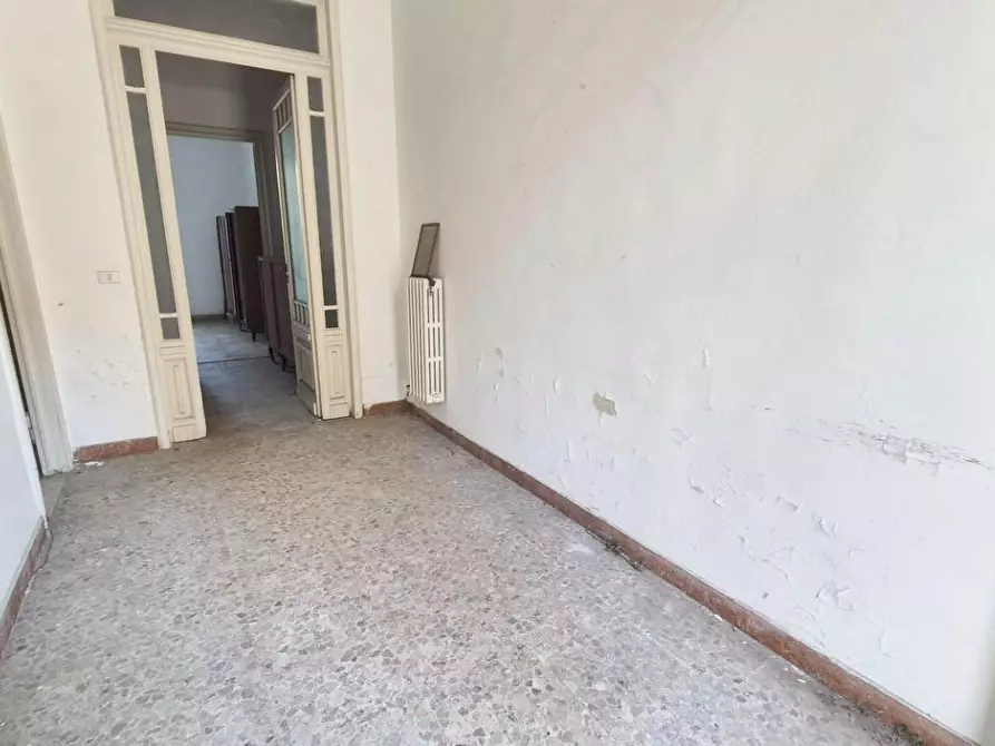 Immagine 4 di Villa in vendita  a Viareggio