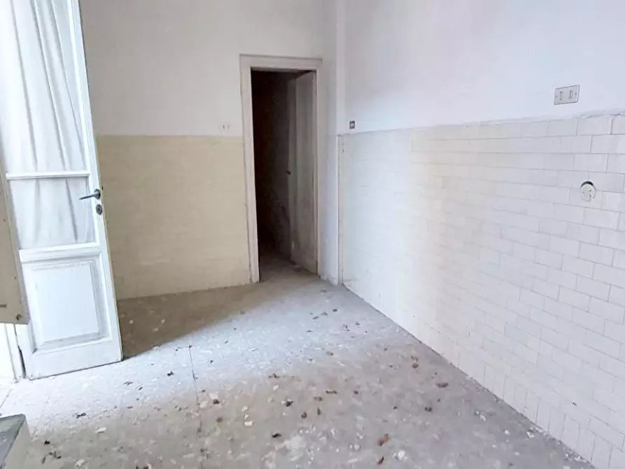 Immagine 29 di Villa in vendita  a Viareggio