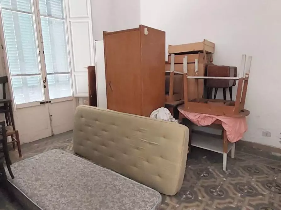 Immagine 8 di Villa in vendita  a Viareggio