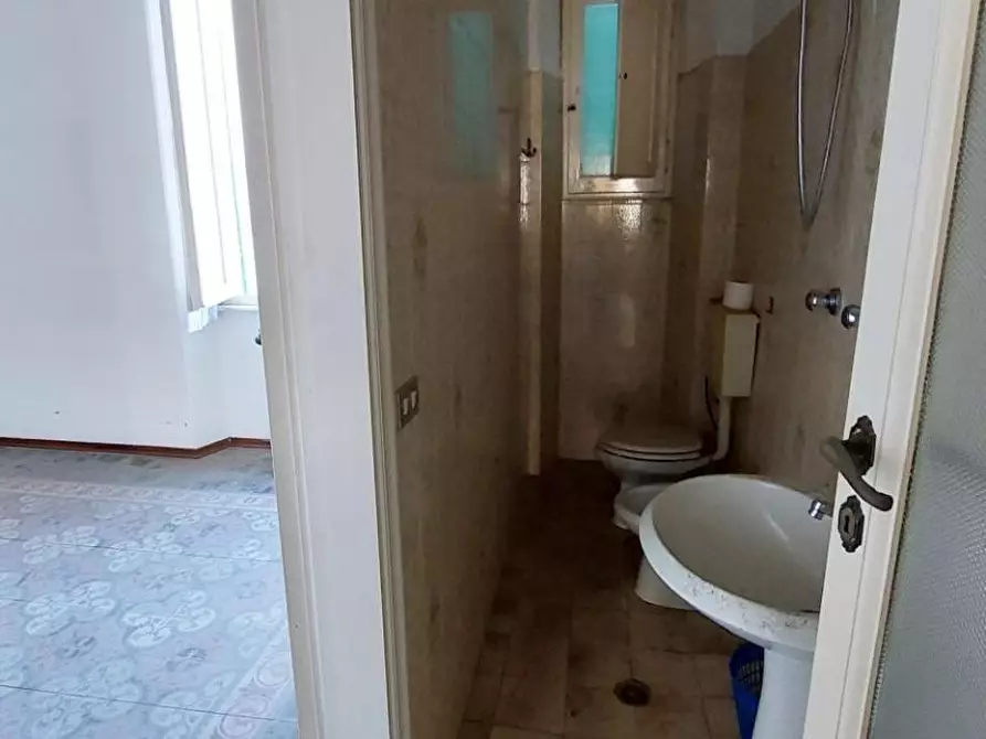 Immagine 39 di Villa in vendita  a Viareggio