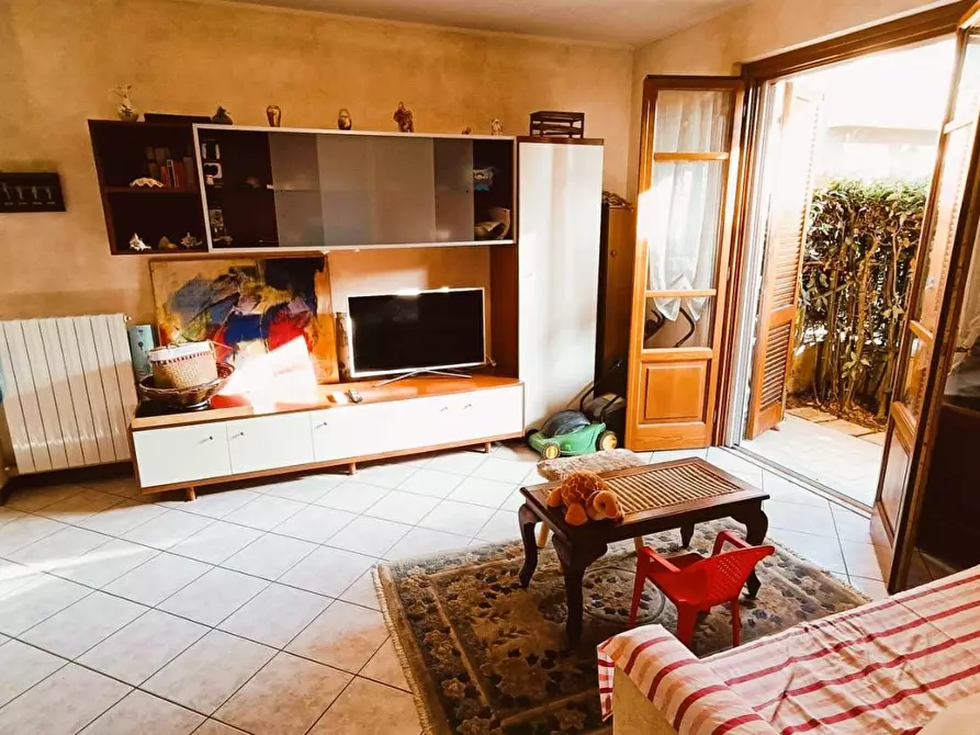 Immagine 9 di Appartamento in vendita  a Massa