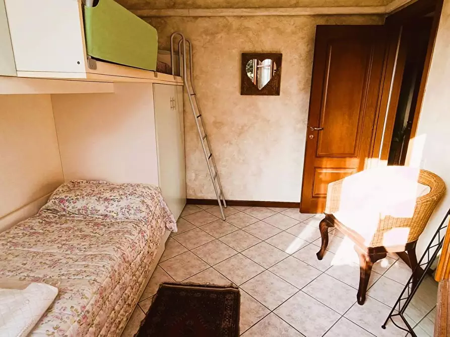 Immagine 19 di Appartamento in vendita  a Massa