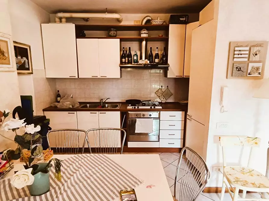 Immagine 8 di Appartamento in vendita  a Massa