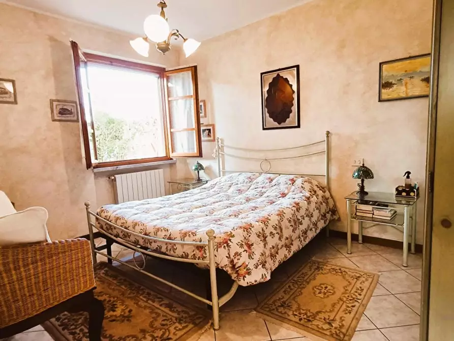 Immagine 13 di Appartamento in vendita  a Massa