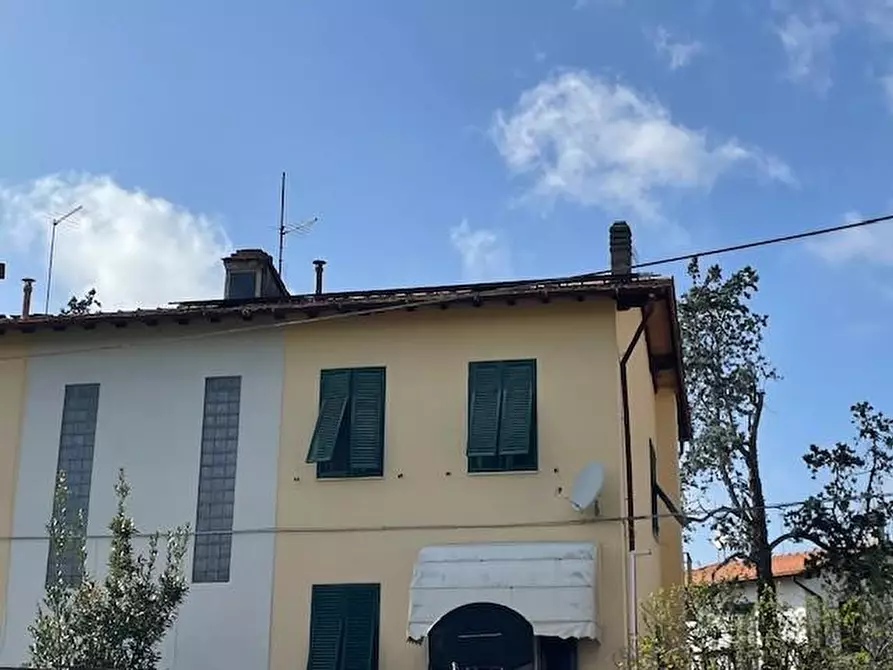 Immagine 16 di Casa bifamiliare in vendita  a Pisa