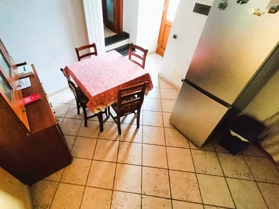 Immagine 3 di Appartamento in vendita  a Ortonovo