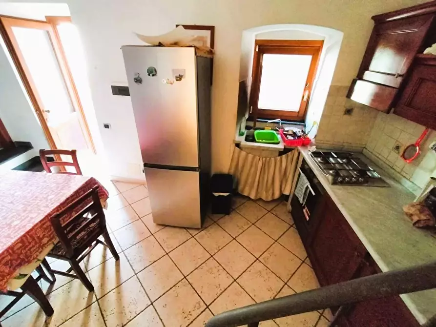 Immagine 4 di Appartamento in vendita  a Ortonovo